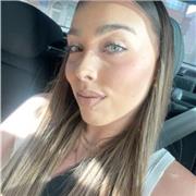 Soy una chica simpática, paciente, positiva y con ganas de ayudar.Cualquier tipo de materia, y cualquiera edad y nivel.